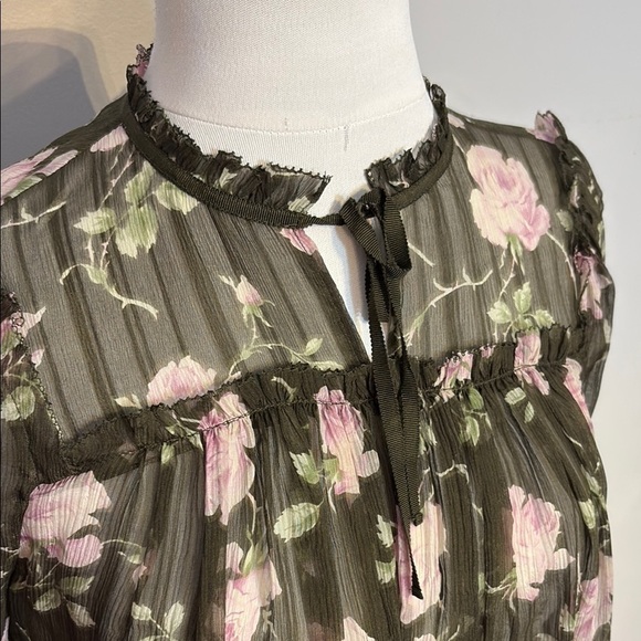 Ulla Johnson Green 3/4 Sleeve Blouse with Pleated Tie Front and Mandarin Collar - Picture 3 of 8